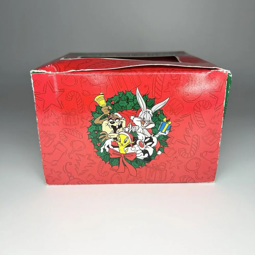 Looney Tunes Warner Bro Christmas Tree Ornament/Pepe Le Pew/Love You a Latte/Box